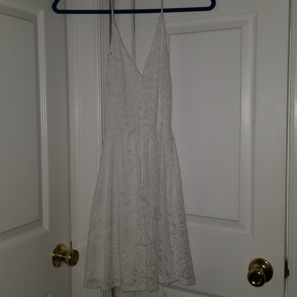 Lace Dress - Picture 2 of 4